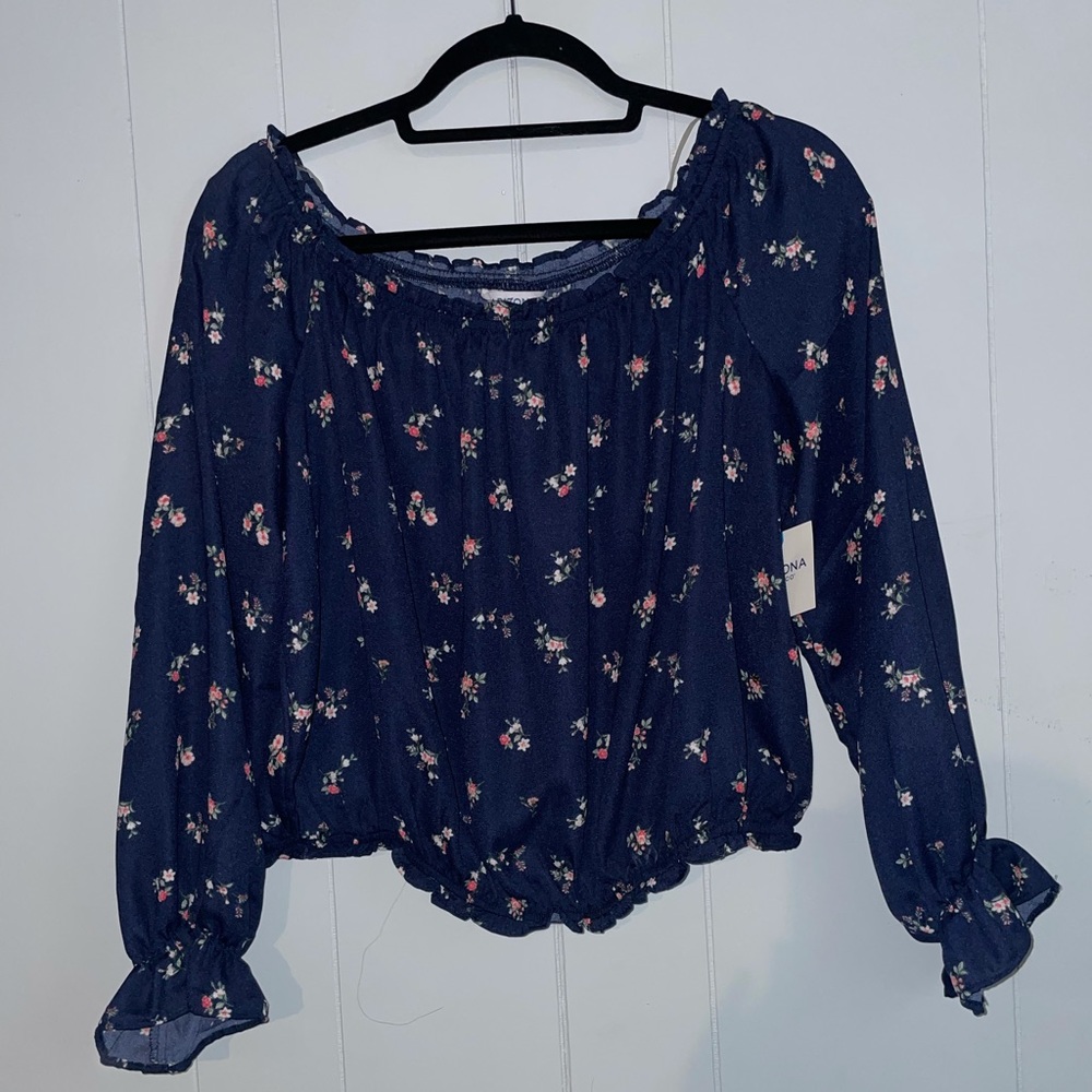 Arizona top